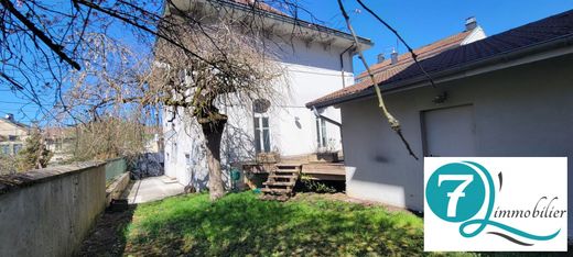 Maison de luxe à Pontarlier, Doubs