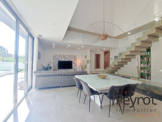 Luxury home in Perpignan, Pyrénées-Orientales