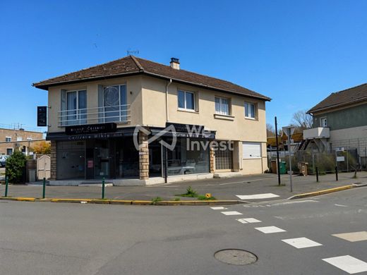 Edificio en Mitry-Mory, Sena y Marne