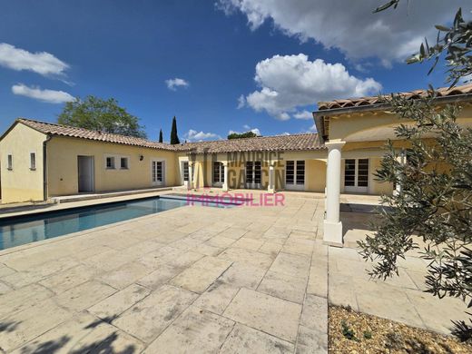 Luksusowy dom w L'Isle-sur-la-Sorgue, Vaucluse
