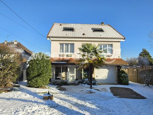 Luxury home in Conflans-Sainte-Honorine, Yvelines