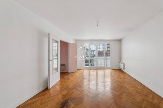 Apartment in Salpêtrière, Butte-aux-Cailles, Croulebarbe, Paris