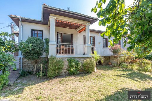 Casa di lusso a Saint-Maur-des-Fossés, Val-de-Marne