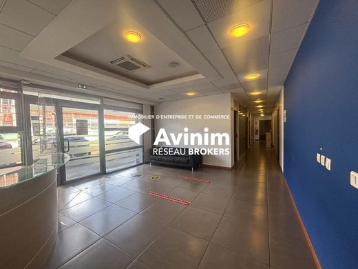 Офис, Baie-Mahault, Guadeloupe