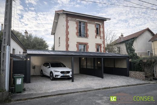 Luxury home in Châtillon, Hauts-de-Seine