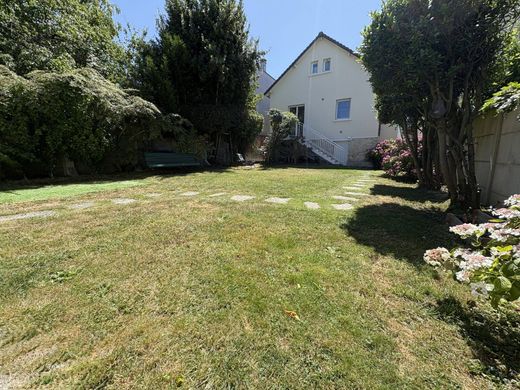 Luxury home in L'Haÿ-les-Roses, Val-de-Marne