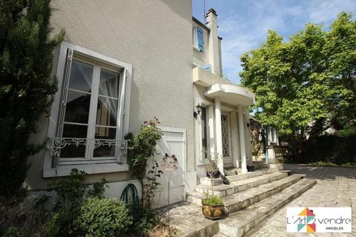 Maison de luxe à Brunoy, Essonne