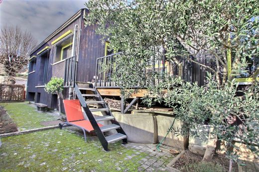 Luxury home in Clermont-Ferrand, Puy-de-Dôme