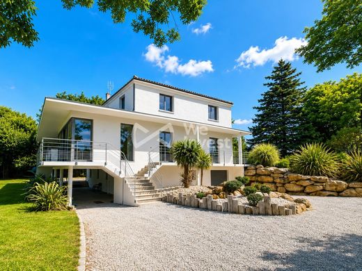 Luxury home in Saujon, Charente-Maritime