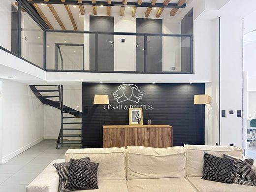 Apartment in Lyon, Rhône