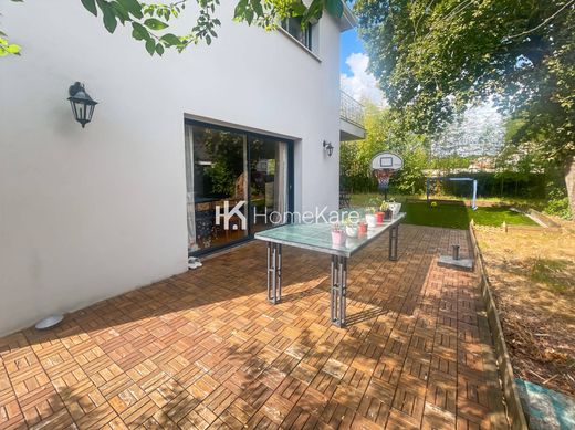 Pessac, Girondeの高級住宅