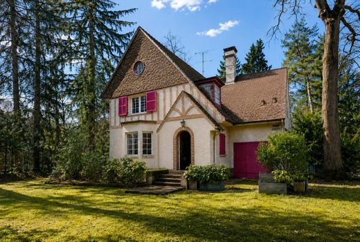 Casa di lusso a Lamorlaye, Oise