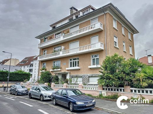 Edificio en Pau, Pirineos Atlánticos