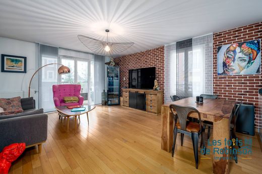 Daire Le Plessis-Robinson, Hauts-de-Seine