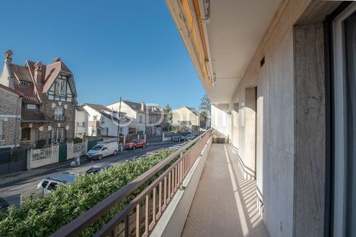 Apartment in Fontenay-sous-Bois, Val-de-Marne