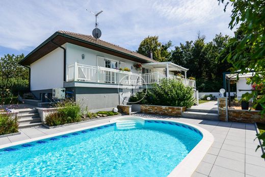 Luxe woning in Kembs, Haut-Rhin