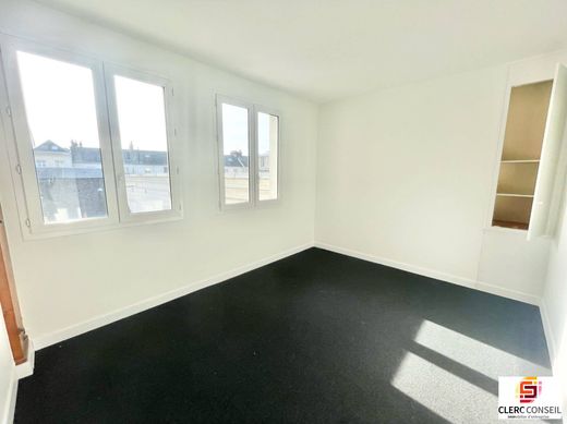 ‏משרד ב  רואן, Seine-Maritime