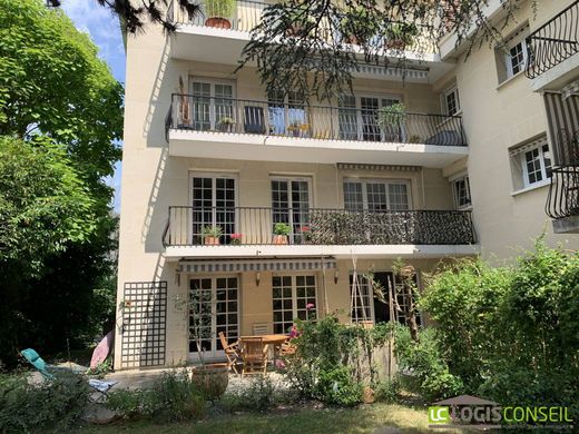 Квартира, Châtenay-Malabry, Hauts-de-Seine