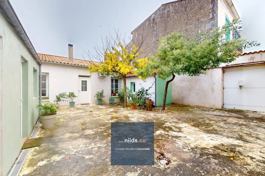 Luxury home in Rivedoux-Plage, Charente-Maritime