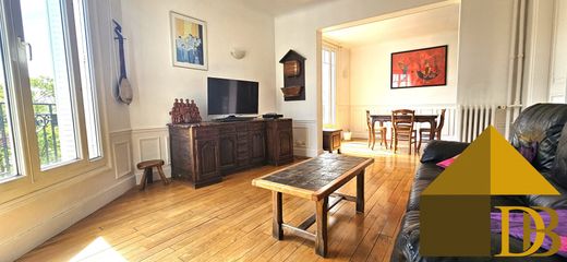 Apartment / Etagenwohnung in Maisons-Alfort, Val-de-Marne