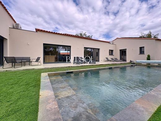 Luxury home in Maureillas-las-Illas, Pyrénées-Orientales