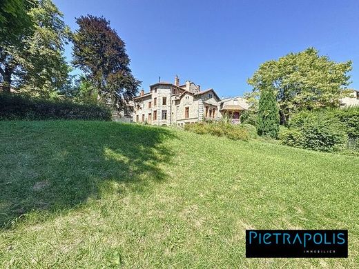 Luxury home in Saint-Bonnet-le-Château, Loire