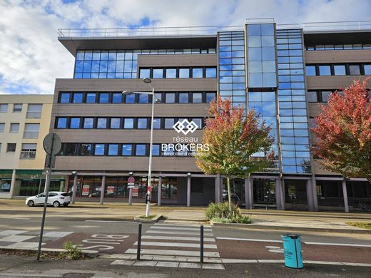 مكتب ﻓﻲ Bourg-en-Bresse, Ain