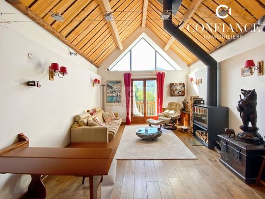 Casa de luxo - Saint-Étienne-de-Tinée, Alpes Marítimos