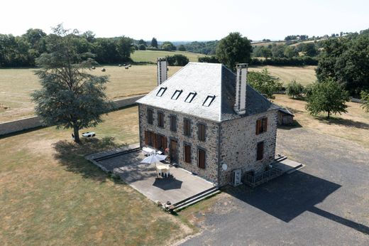 Элитный дом, Chalvignac, Cantal