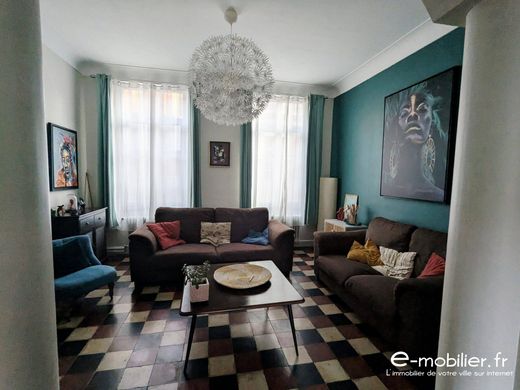 Amiens, Sommeの高級住宅