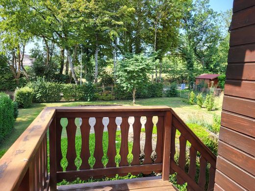 Casa di lusso a Thoiry, Ain