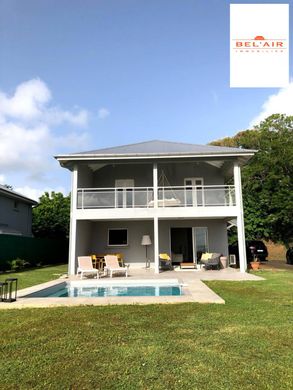 Luxury home in Le François, Martinique