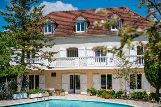 Luxe woning in Saint-Cloud, Hauts-de-Seine