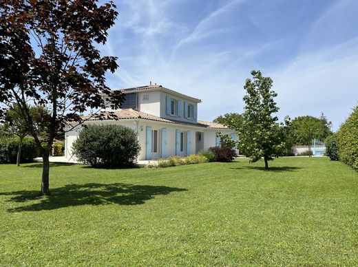 Casa di lusso a Saint-Augustin, Charente-Maritime