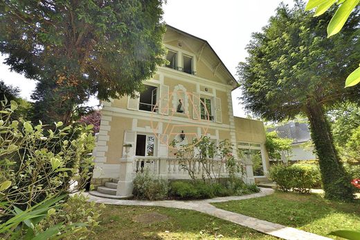 Luxury home in Saint-Maur-des-Fossés, Val-de-Marne