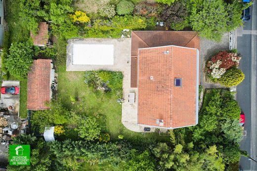 Casa de lujo en Sainte-Foy-lès-Lyon, Ródano