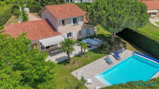 Luxury home in Grézieu-la-Varenne, Rhône