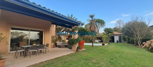 Luxury home in Bouloc, Upper Garonne