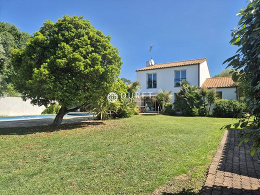 Luxury home in Challans, Vendée