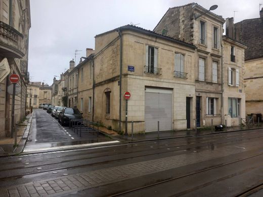 Residential complexes in Bordeaux, Gironde