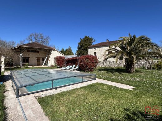 Maison de luxe à Hautefage-la-Tour, Lot-et-Garonne