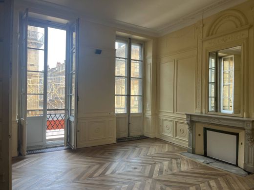 Apartament w Bordeaux, Gironde