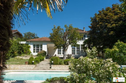 Luxury home in Yerres, Essonne