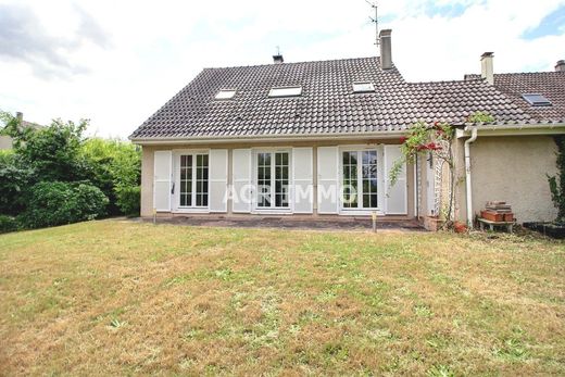 Luxury home in Andrésy, Yvelines