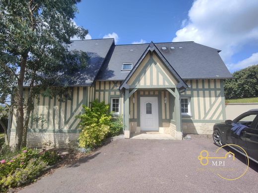 Luxury home in Pont-l'Évêque, Calvados