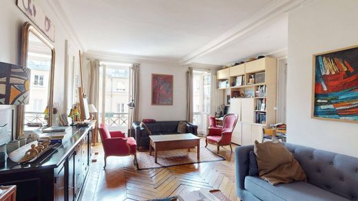 Appartement à Provence-Opéra – Grands Boulevards, Paris