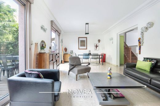 Casa di lusso a Villeurbanne, Rhône