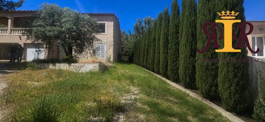 Luxury home in Puyloubier, Bouches-du-Rhône