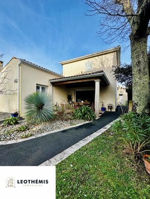 Casa di lusso a Saint-Georges-de-Didonne, Charente-Maritime