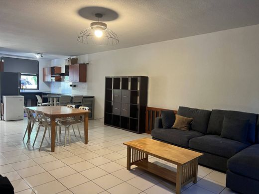 Apartment / Etagenwohnung in Mahina, Îles du Vent